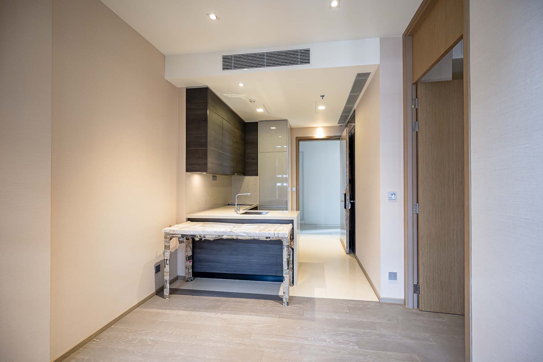 The Esse Asoke - Property photo 3