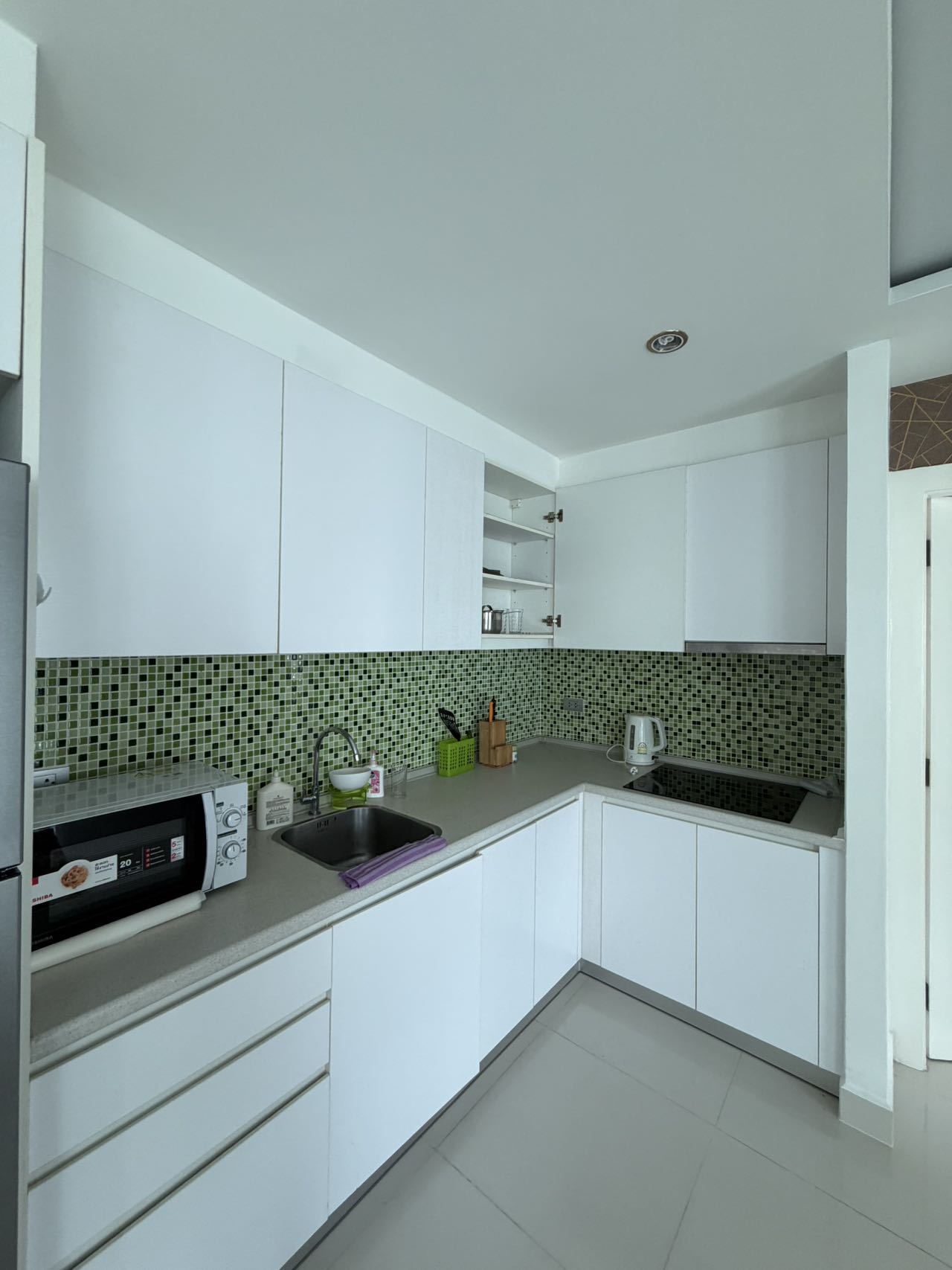 Amazon - Property photo 4